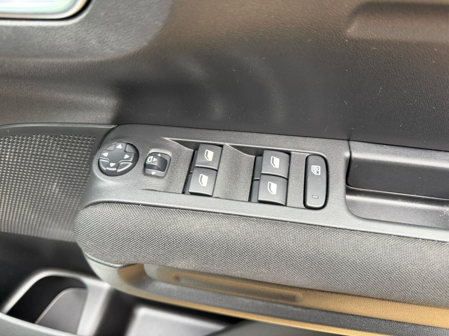 Used Citroen C3 Aircross 2024 for sale - 77565444: Photo 17