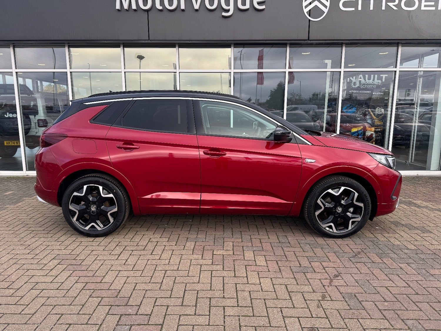 Used Vauxhall Grandland 2022 for sale - 76434805: Photo 4