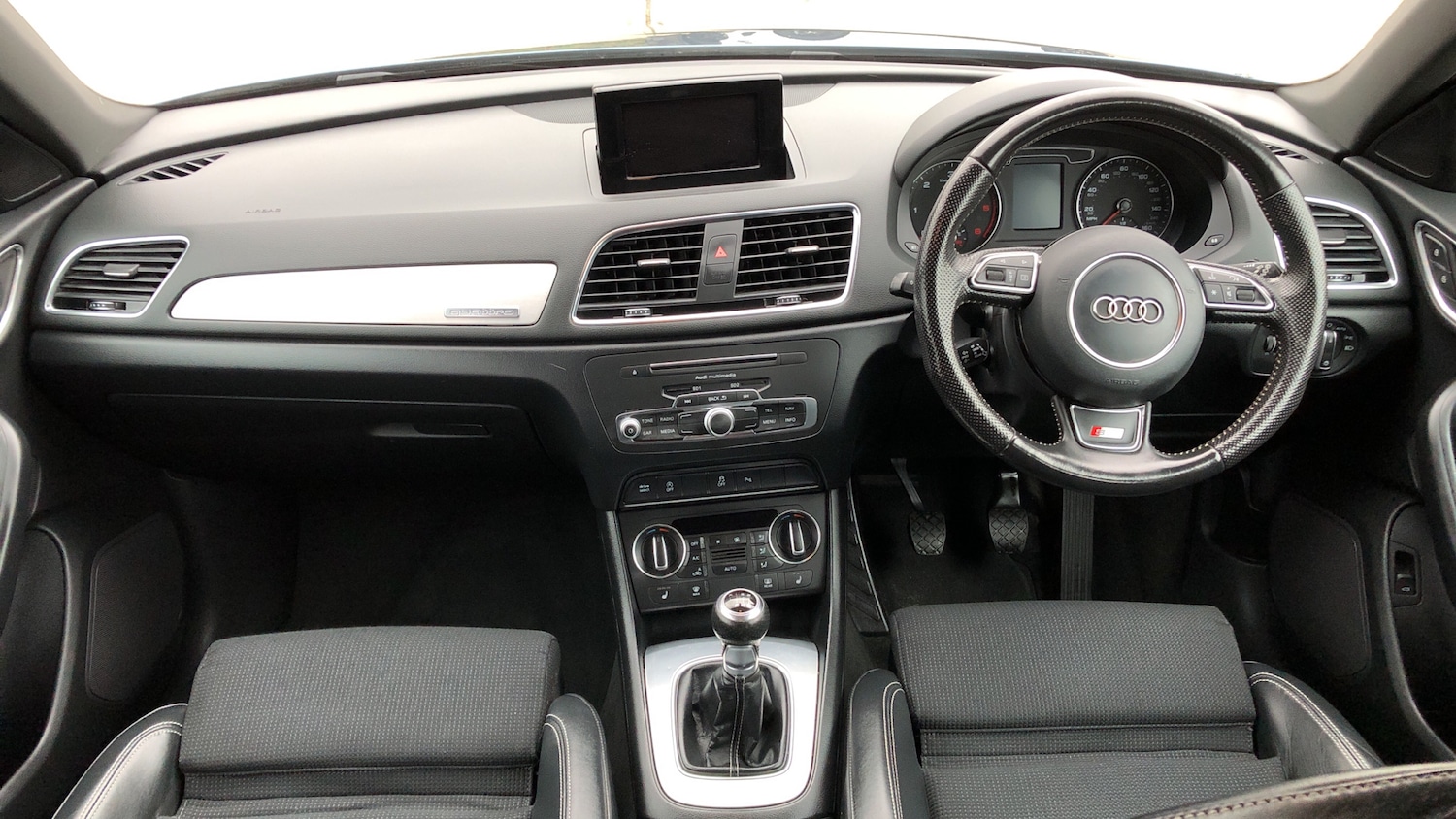 Used Audi Q3 2017 for sale - 76387055: Photo 11