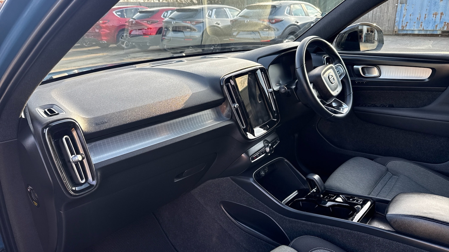 Used Volvo XC40 2023 for sale - 77807280: Photo 10