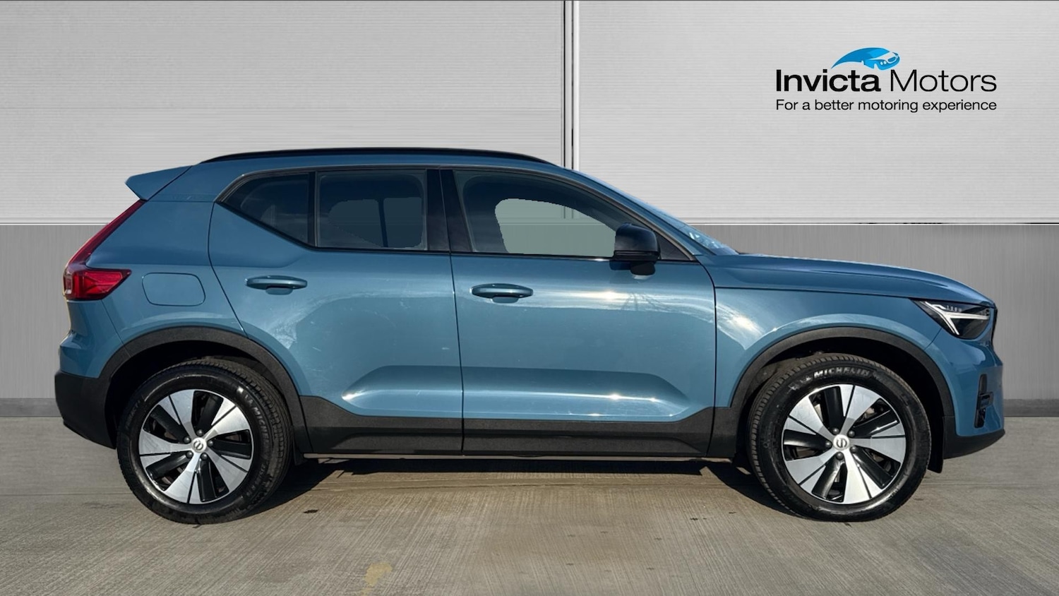 Used Volvo XC40 2023 for sale - 77807280: Photo 2