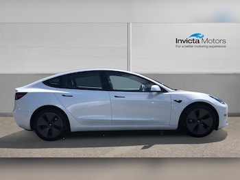 Used Tesla Model 3 2021 for sale - 75173217: Photo