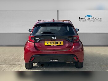 Used Toyota Yaris 2021 for sale - 75706192: Photo