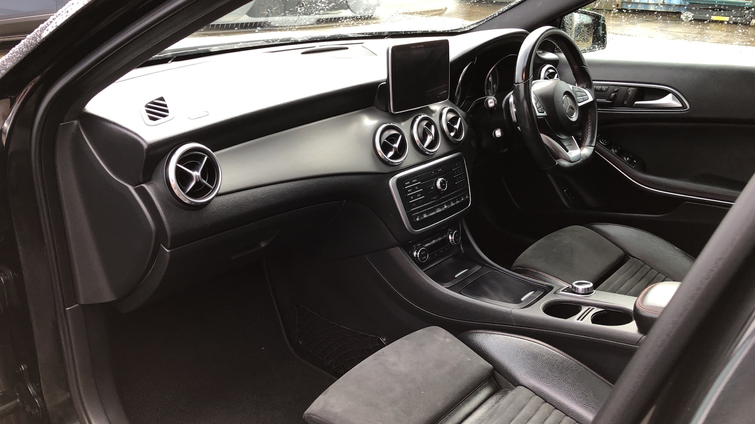 Used Mercedes-Benz GLA for sale - 77837122: Photo 10