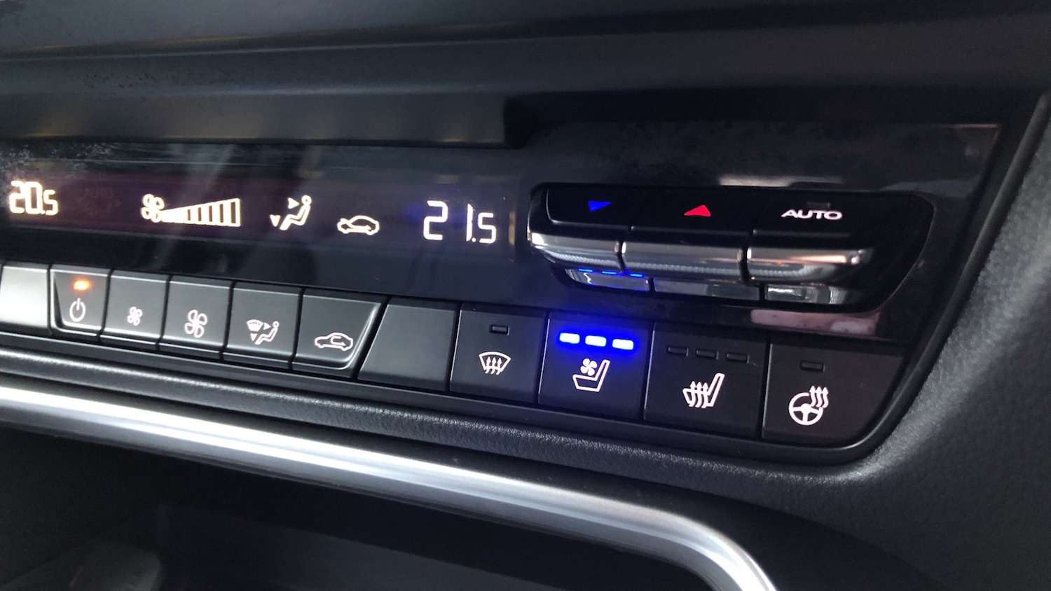 Used Mazda CX-60 2022 for sale - 76346943: Photo 23