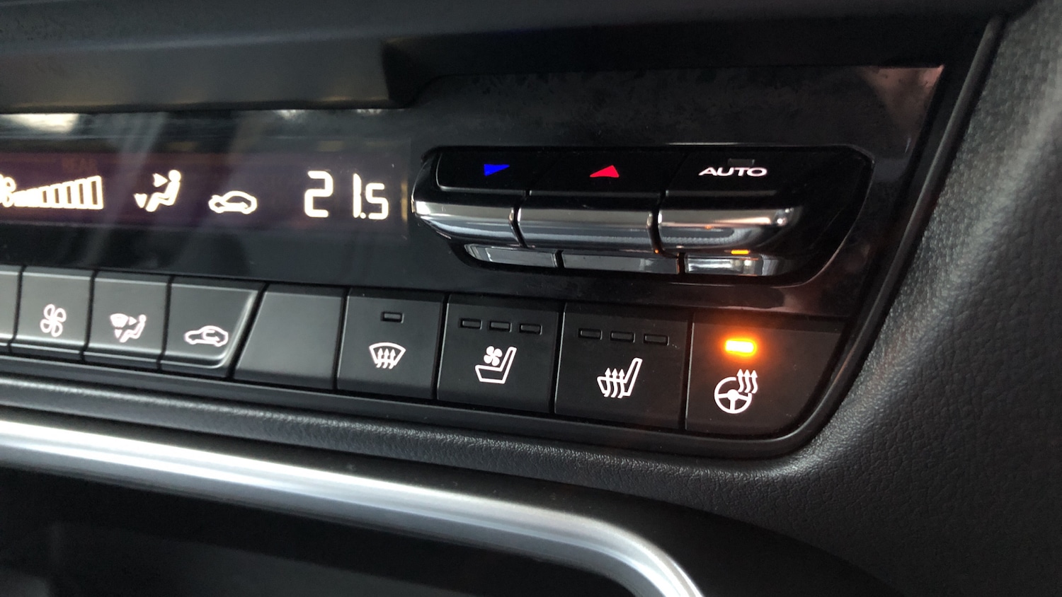 Used Mazda CX-60 2022 for sale - 76346943: Photo 25