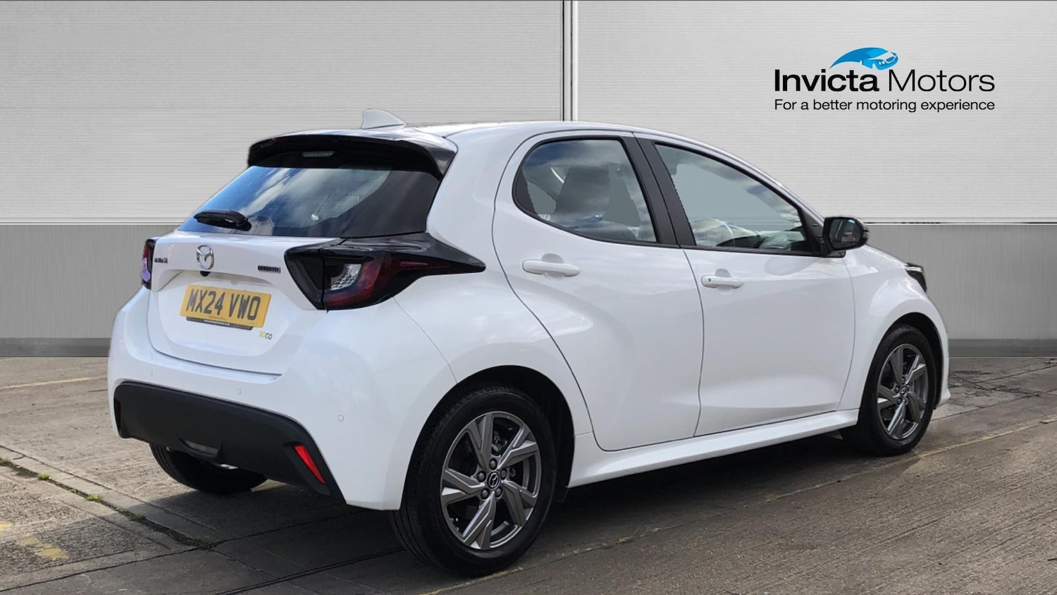 Used Mazda Mazda2 HYBRID 2024 for sale - 76292935: Photo 3