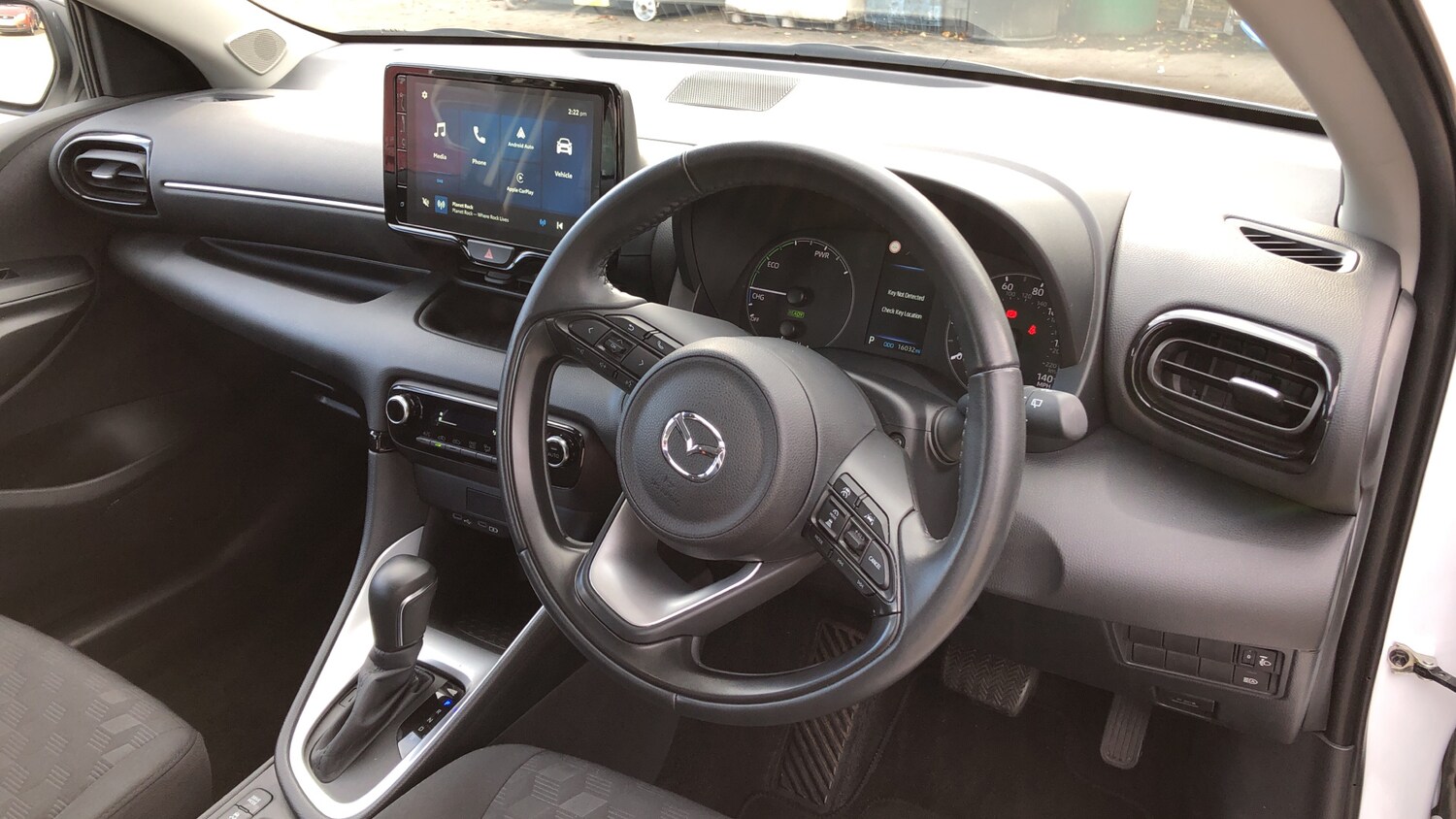 Used Mazda Mazda2 HYBRID 2024 for sale - 76292935: Photo 9