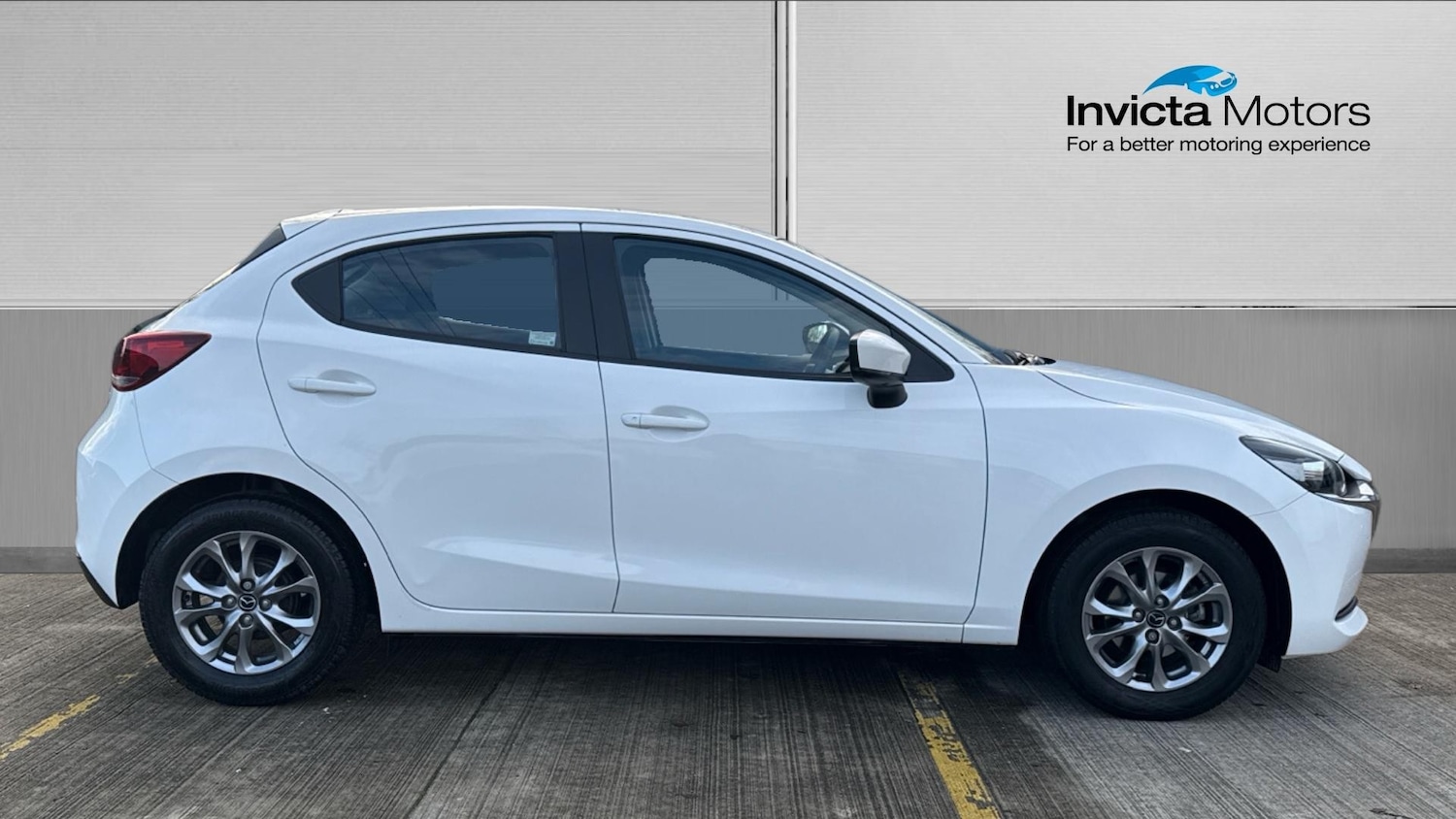 Used Mazda Mazda2 2023 for sale - 76951303: Photo 2