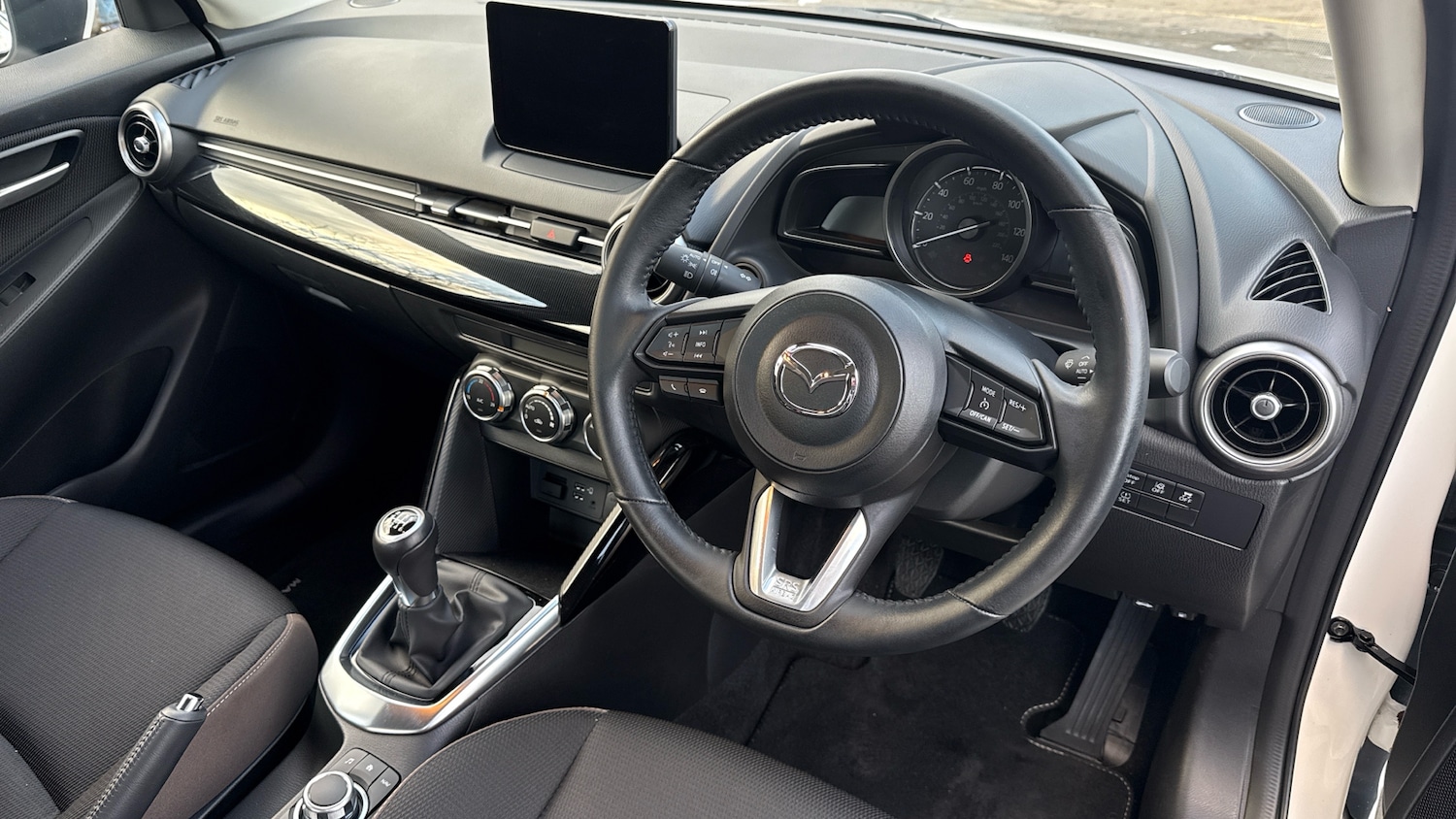 Used Mazda Mazda2 2023 for sale - 76951303: Photo 9