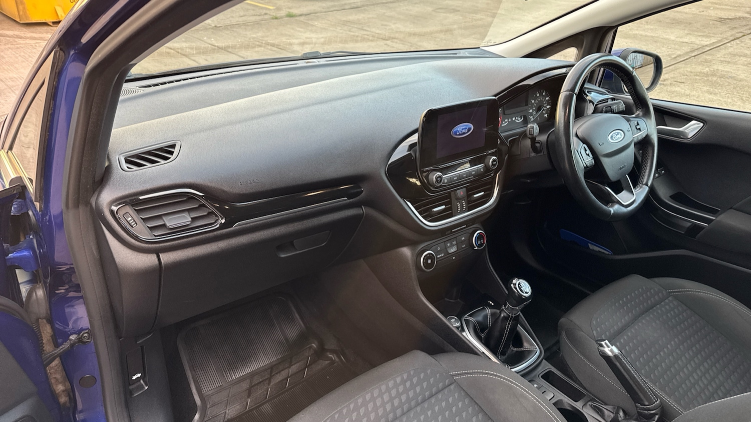 Used Ford Fiesta 2017 for sale - 76334920: Photo 10