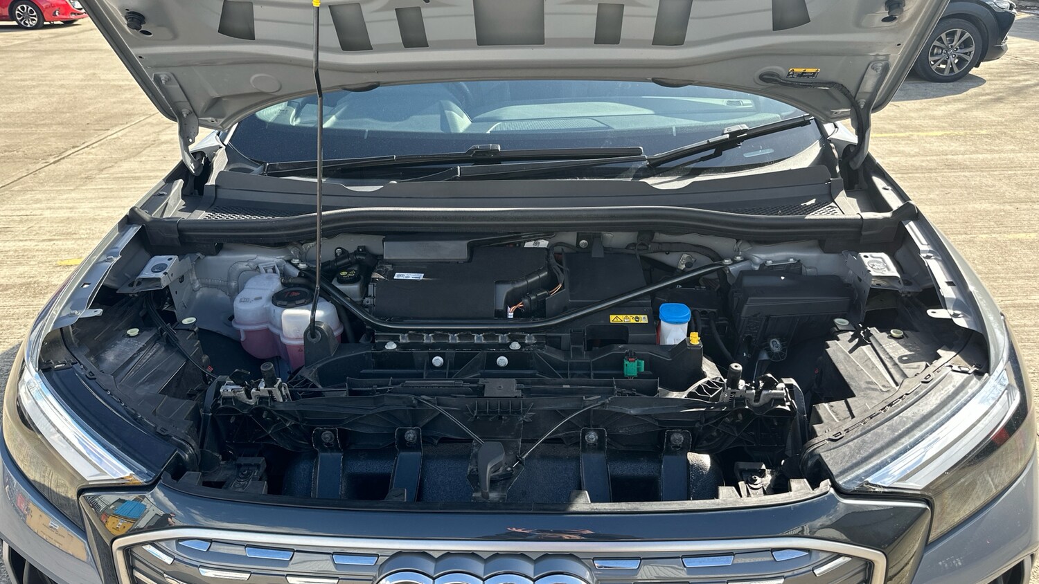 Used Audi Q4 e-tron 2023 for sale - 77937758: Photo 16