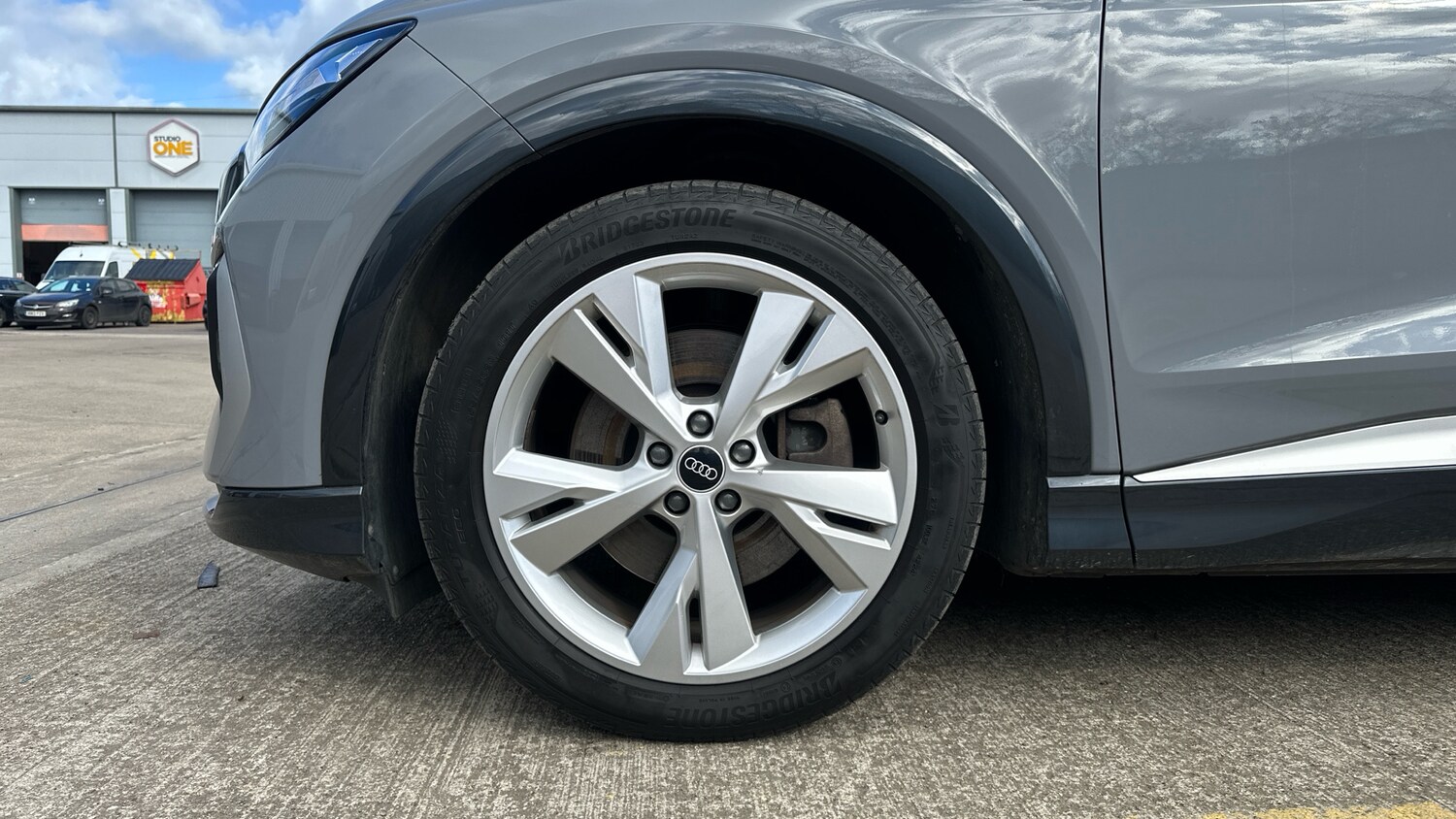 Used Audi Q4 e-tron 2023 for sale - 77937758: Photo 17