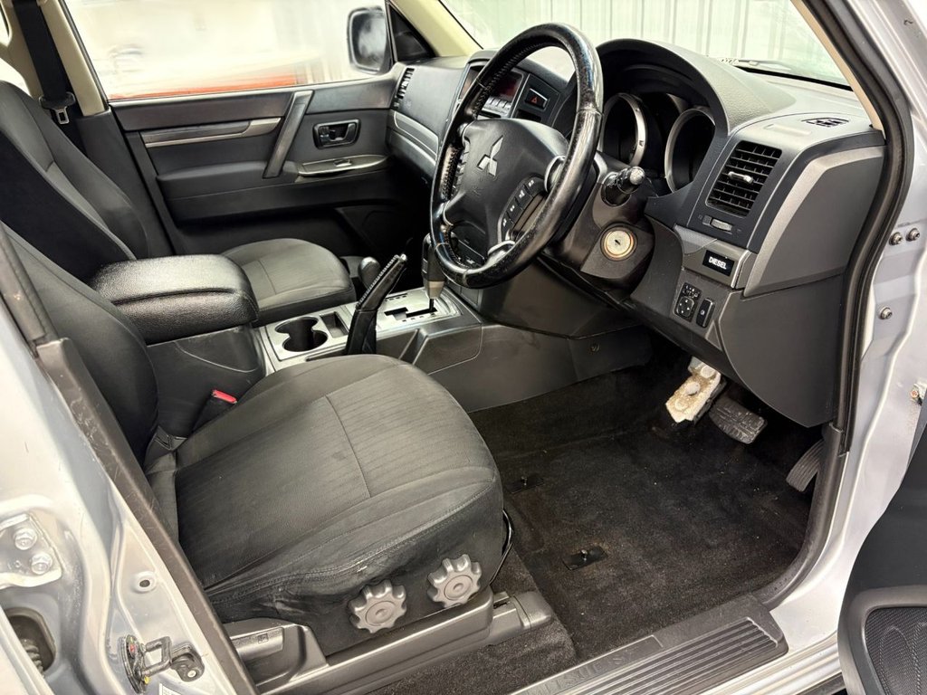 Used Mitsubishi Shogun 2014 for sale - 77288147: Photo 8