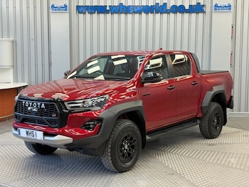 Used Toyota Hilux 2025 for sale - 77250150: Photo
