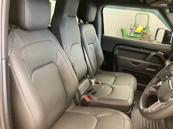 Used Land Rover Defender 2025 for sale - 75336113: Photo 14