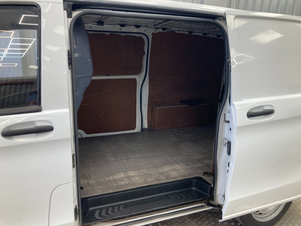 Used Mercedes-Benz Vito 2018 for sale - 76092428: Photo 18