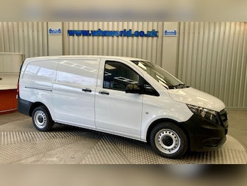 Used Mercedes-Benz Vito 2018 for sale - 76092428: Photo