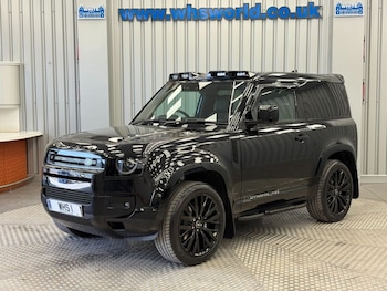 Used Land Rover Defender 2025 for sale - 78996231: Photo