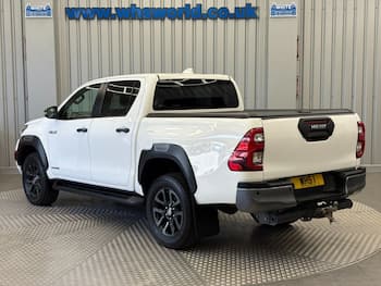 Used Toyota Hilux 2023 for sale - 79778327: Photo