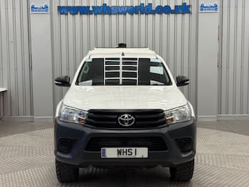 Used Toyota Hilux 2017 for sale - 79722976: Photo