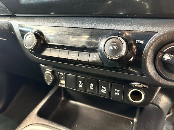 Used Toyota Hilux 2020 for sale - 74587806: Photo 21