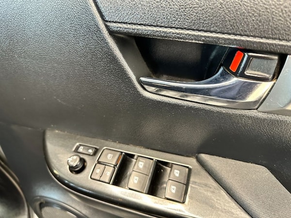Used Toyota Hilux 2020 for sale - 74587806: Photo 28