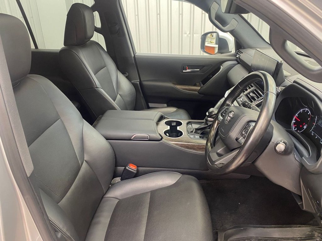 Used Toyota Land Cruiser 2024 for sale - 76245264: Photo 6