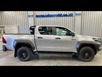 Used Toyota Hilux 2025 for sale - 75321058: Photo