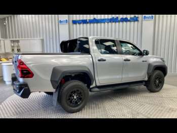 Used Toyota Hilux 2025 for sale - 75321058: Photo