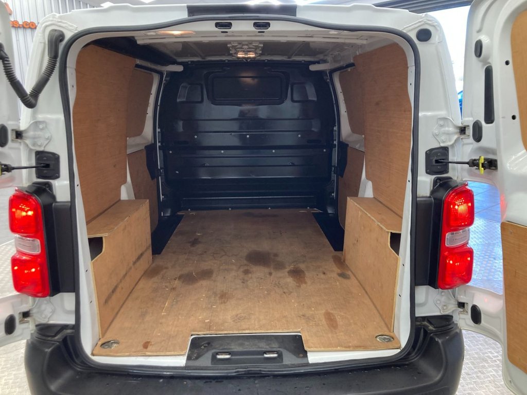 Used Vauxhall Vivaro 2020 for sale - 76092682: Photo 20