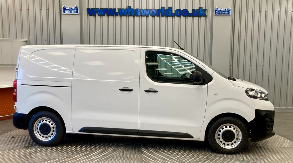 Used Vauxhall Vivaro 2020 for sale - 76092682: Photo 3