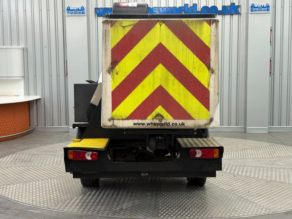 Used Toyota Hilux 2015 for sale - 76686314: Photo 6