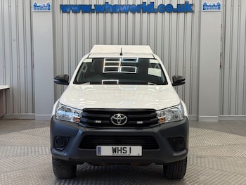 Used Toyota Hilux 2019 for sale - 77212472: Photo