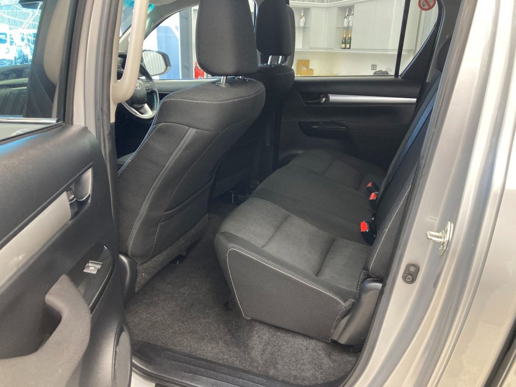 Used Toyota Hilux 2020 for sale - 76092630: Photo 21