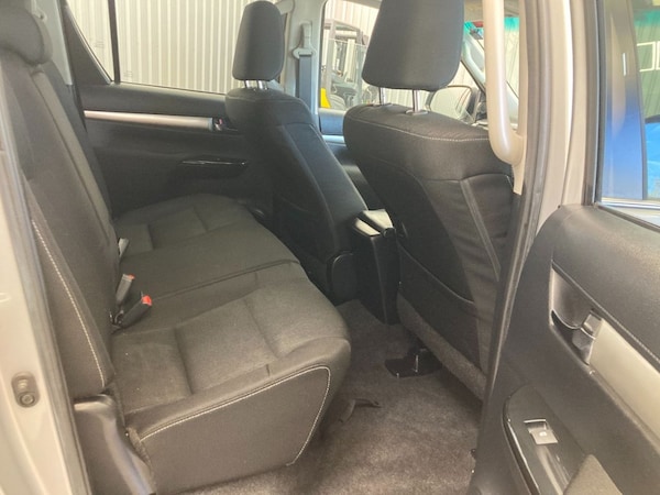 Used Toyota Hilux 2020 for sale - 76092630: Photo 21