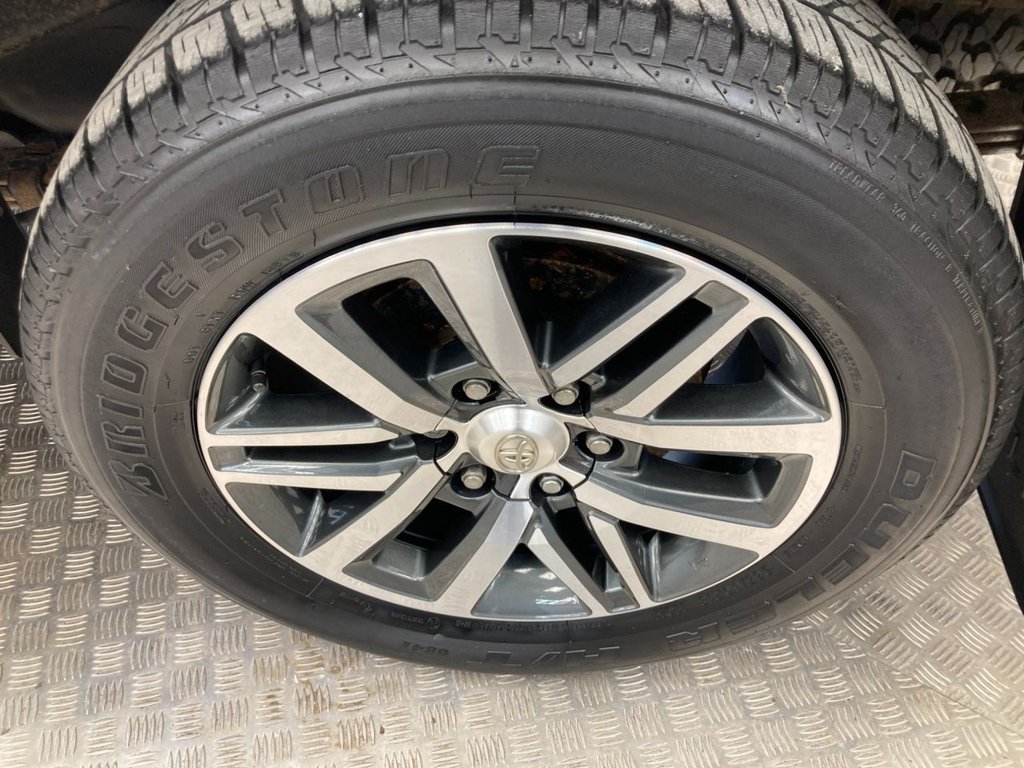 Used Toyota Hilux 2020 for sale - 76092630: Photo 29