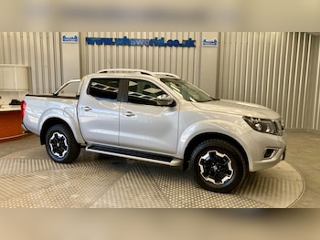 Used Nissan Navara 2020 for sale - 75347453: Photo