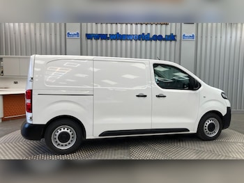 Used Vauxhall Vivaro 2020 for sale - 76039263: Photo