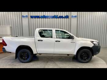 Used Toyota Hilux 2019 for sale - 75122803: Photo