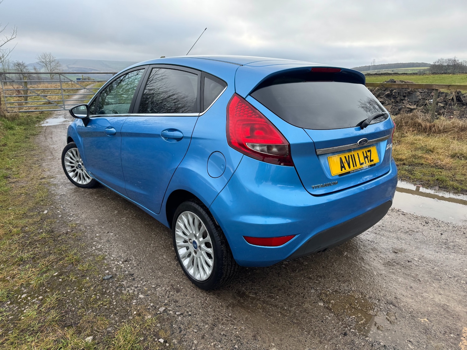 Used Ford Fiesta 2011 for sale - 76950782: Photo 4