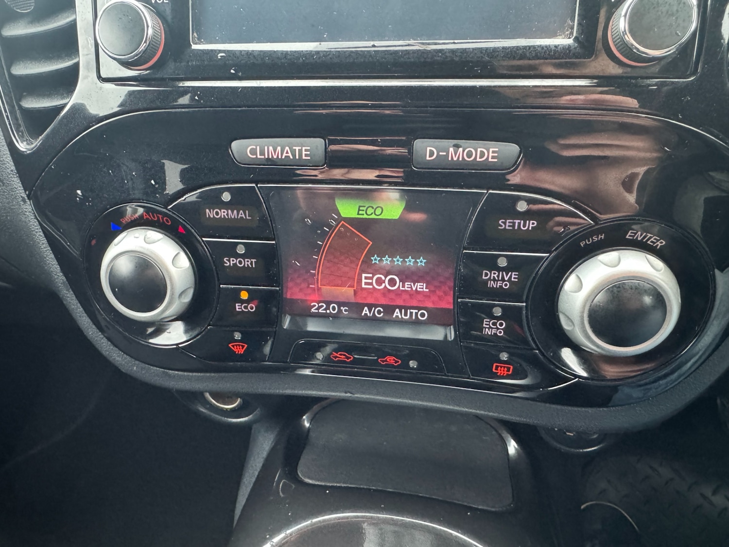 Used Nissan Juke 2014 for sale - 76859905: Photo 33