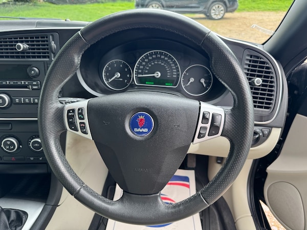 Used Saab 9-3 2010 for sale - 75105886: Photo 11