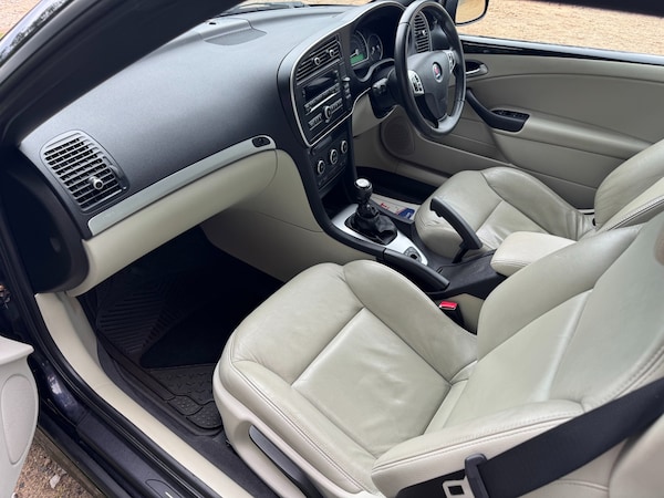 Used Saab 9-3 2010 for sale - 75105886: Photo 17