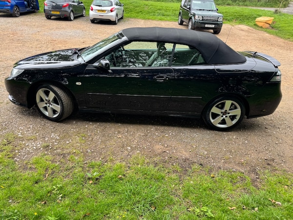 Used Saab 9-3 2010 for sale - 75105886: Photo 7