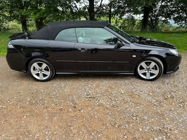 Used Saab 9-3 2010 for sale - 75105886: Photo 8