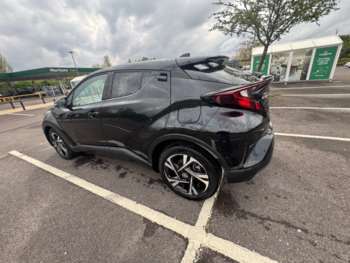 Used Toyota C-HR 2023 for sale - 74381539: Photo