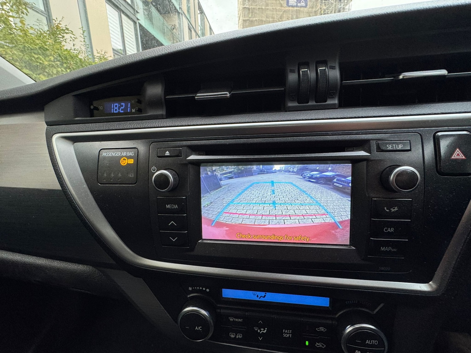 Used Toyota Auris 2013 for sale - 76343844: Photo 21