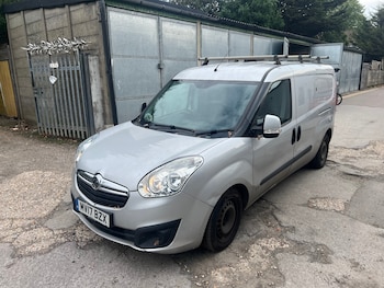 Used Vauxhall Combo 2017 for sale - 75988243: Photo