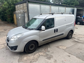 Used Vauxhall Combo 2017 for sale - 75988243: Photo